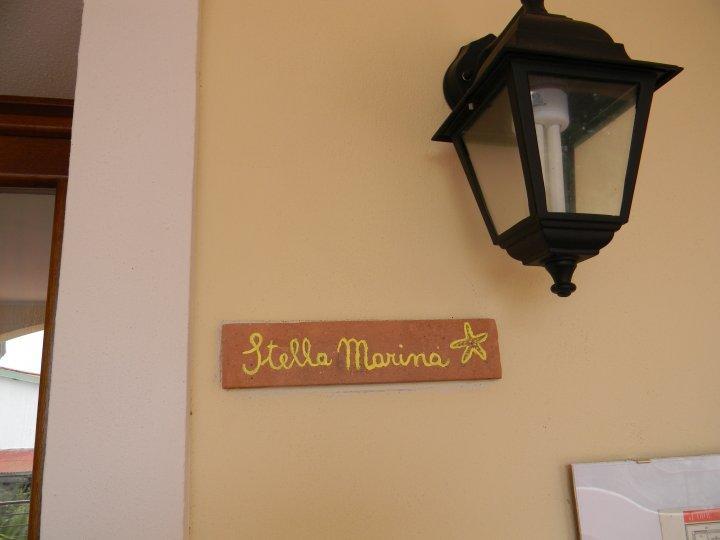 Appartamento Casa di Livia SantʼAnna Arresi Esterno foto